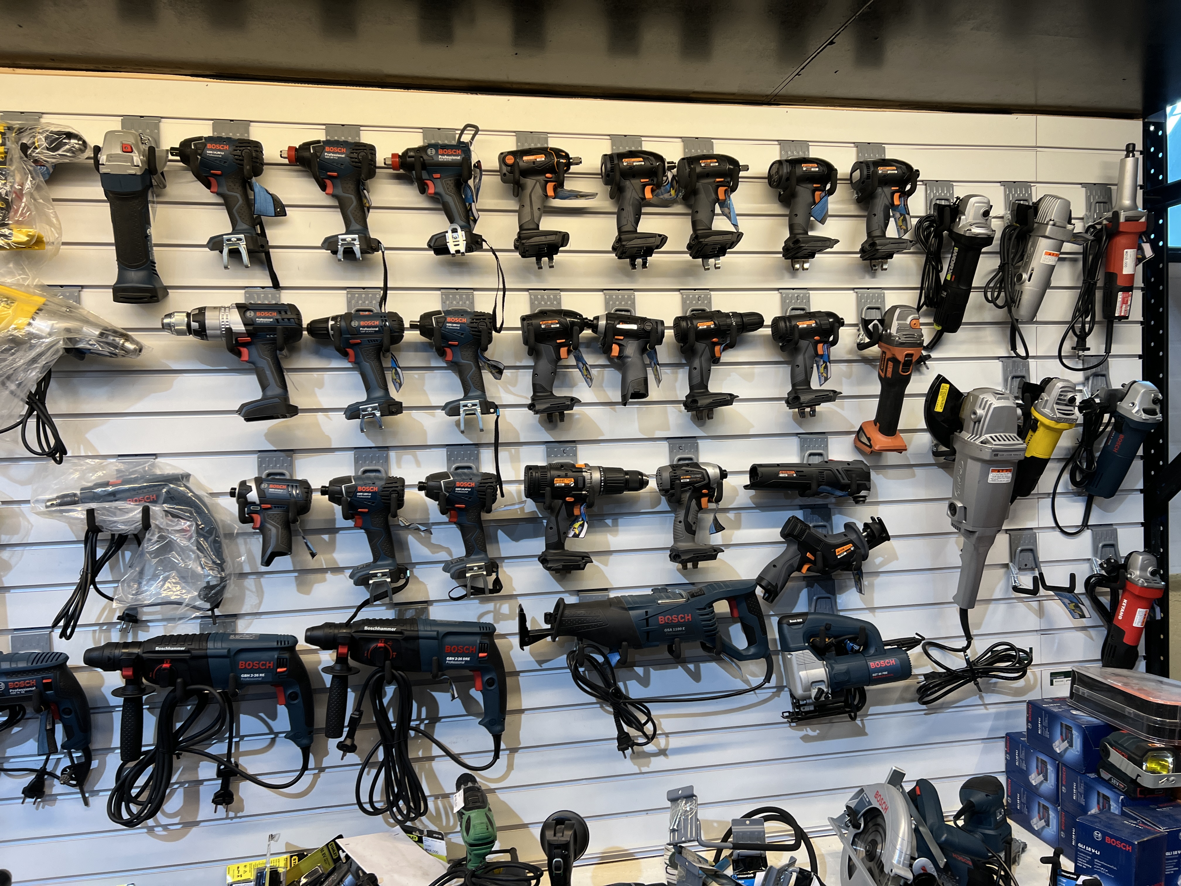 대구 전동 공구 중앙홈테라코 보쉬