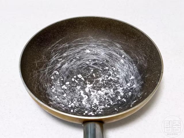 프라이팬 달라붙은 눌어붙음 코팅