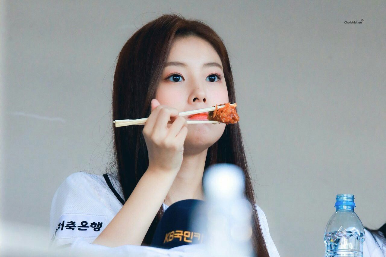아이즈원 강혜원 몸매 키