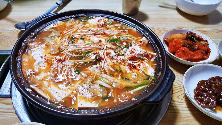 백반기행 임백천 편 촌두부전골 들기름 두부구이 순두부 손두부 양구 맛집 소개