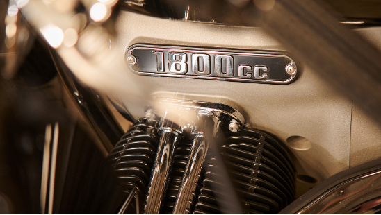 BMW R18 엔진