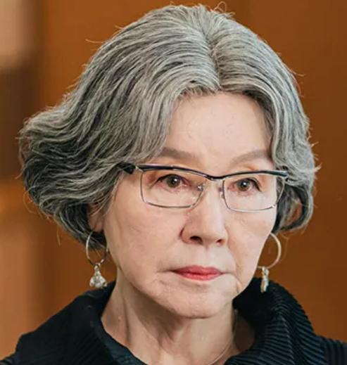 반효정