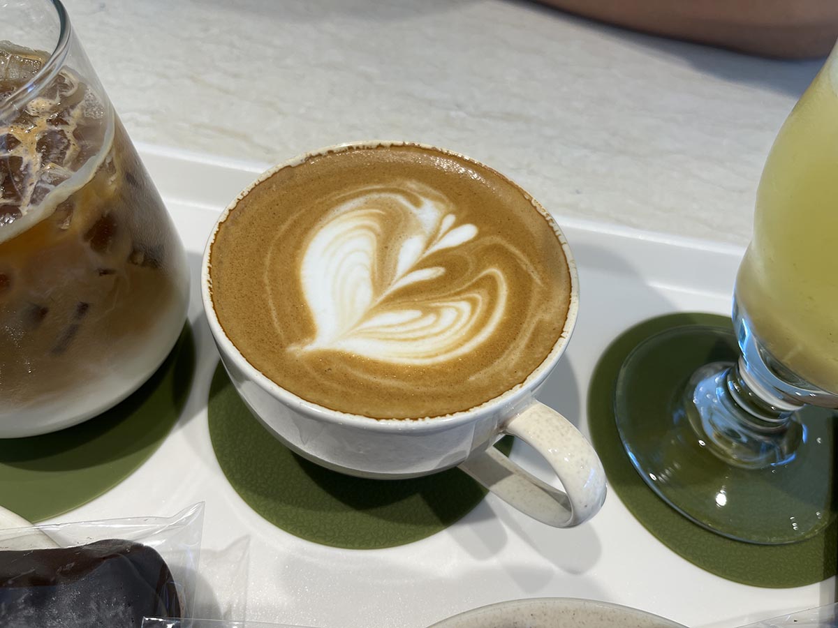 아틀리에 은유재 카페라떼