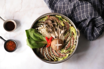 음식이 만드는 관계의 온도: 찌개를 가운데 둔다는 것의 사회학