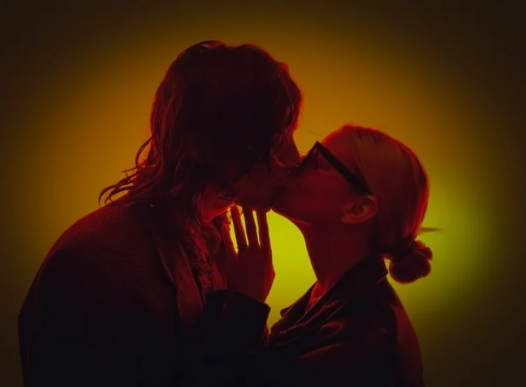 안야 테일러 조이 말콤 맥레이