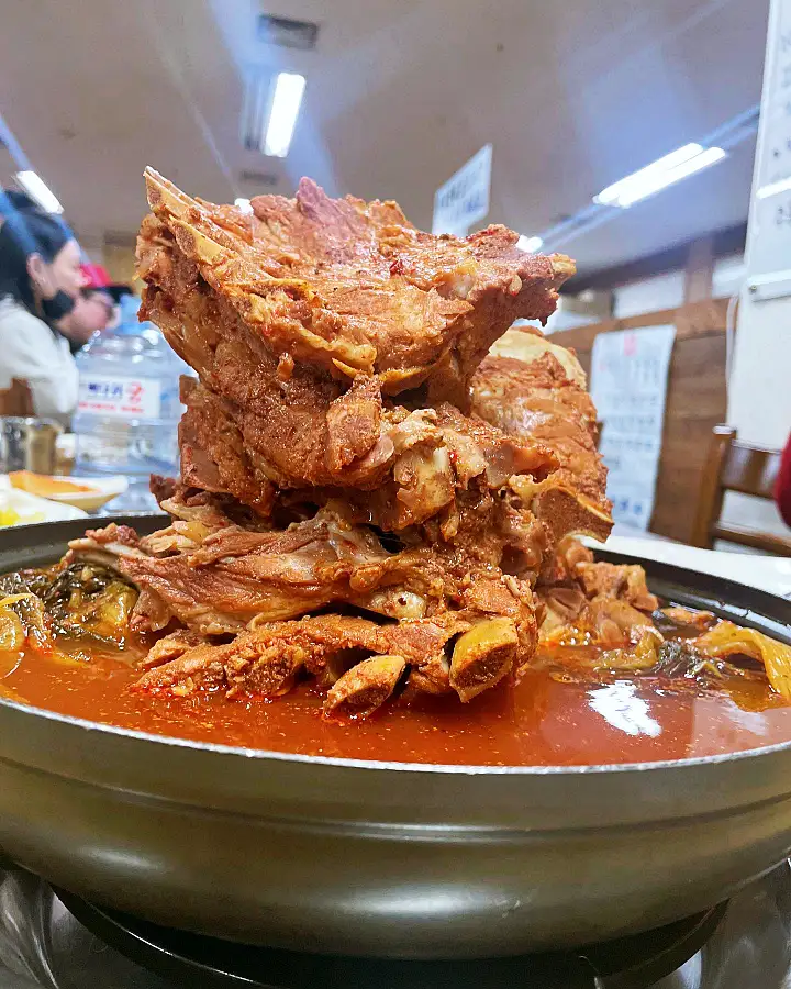 생방송오늘저녁 평택 소사벌 뼈다귀 감자탕 끝판왕 산더미 뼈탑 전골 맛집 추천
