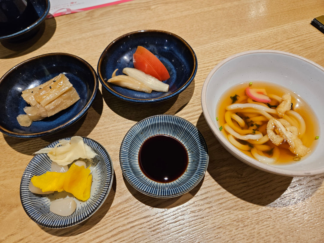 상무초밥 미니 우동