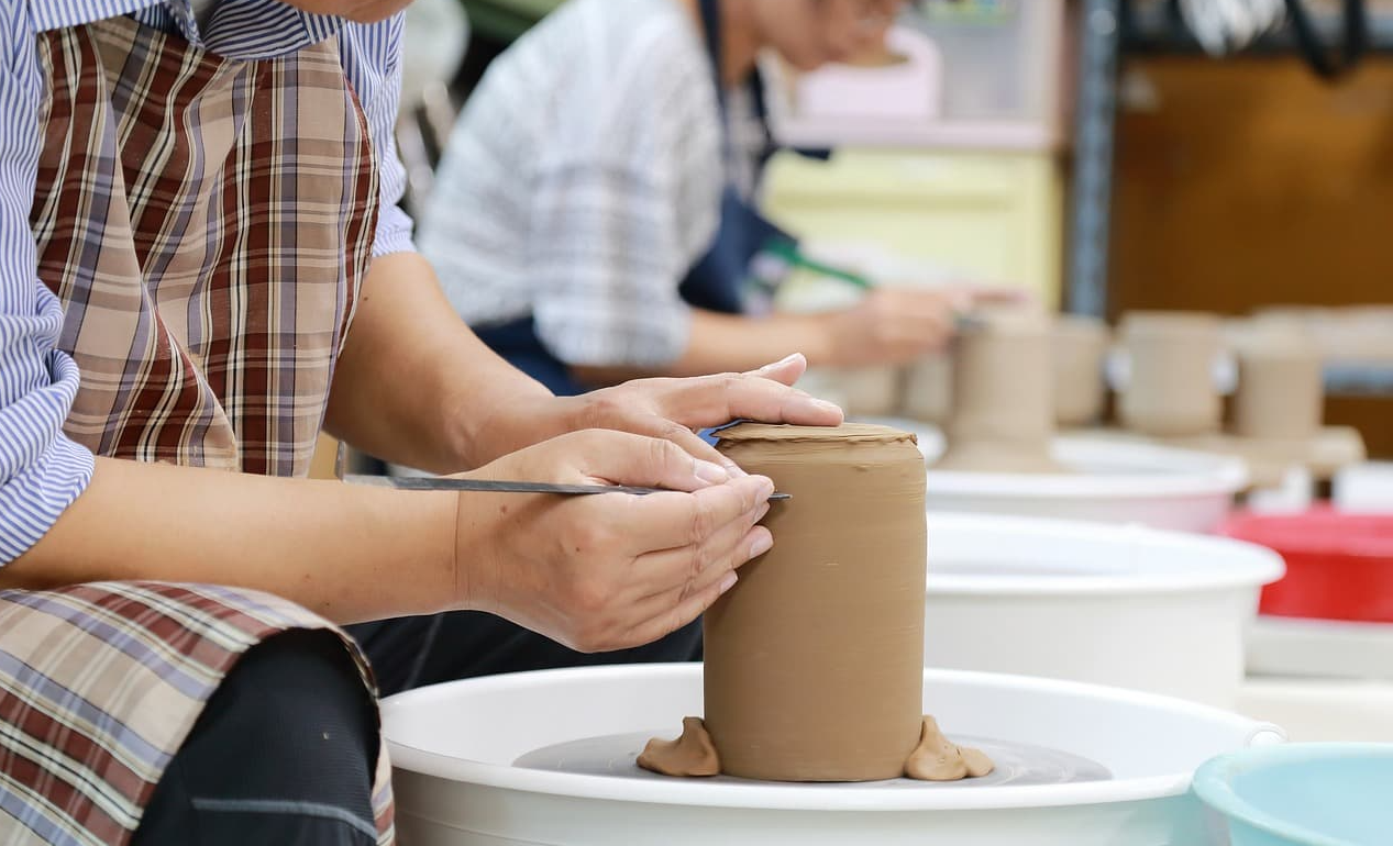 전통 공예 체험 관광: 과거를 느끼고 현재를 창조하다