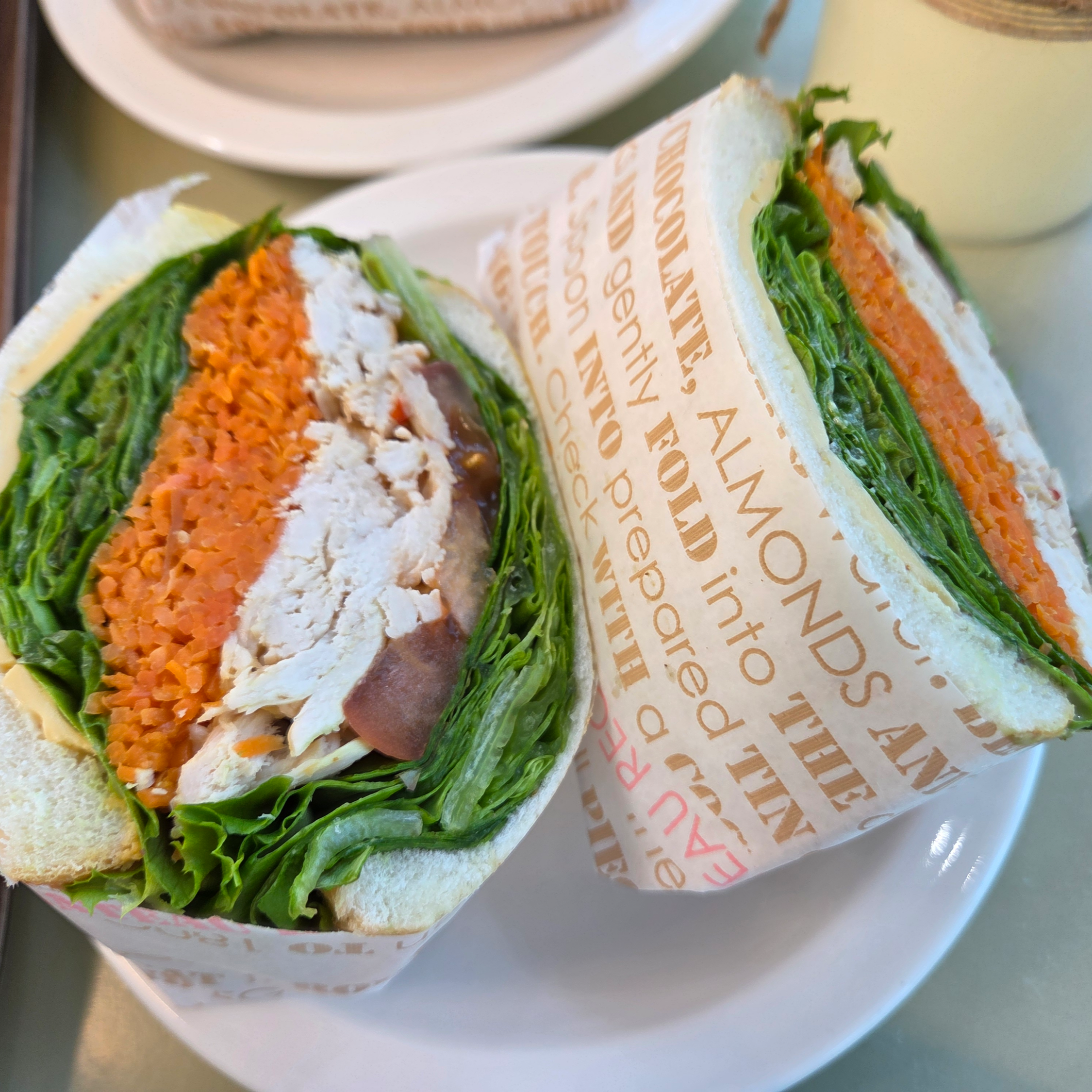 거제 여행 브런치 카페 닭가슴살 샌드위치