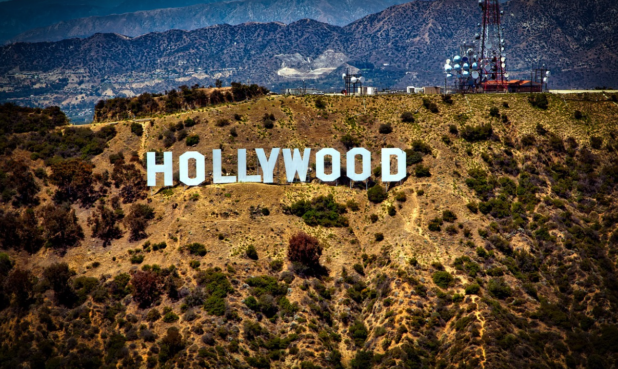 미국 헐리우드에 있는 공원 속 헐리우드 글자 사진