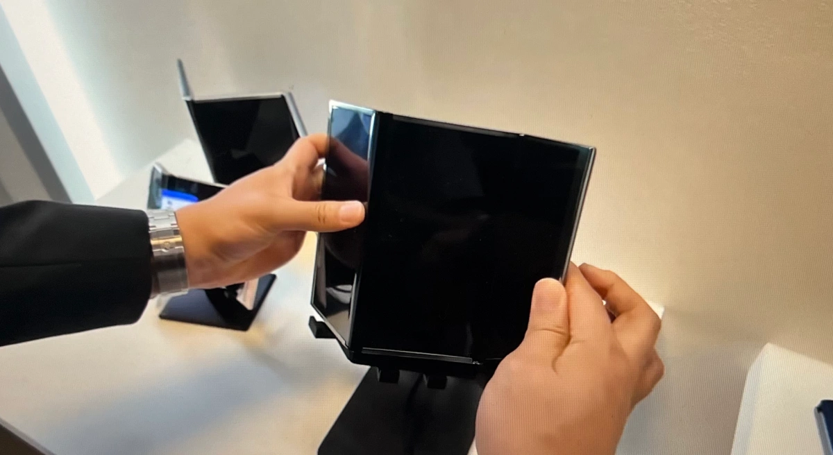 삼성-트리폴드폰-가격-안내-배너