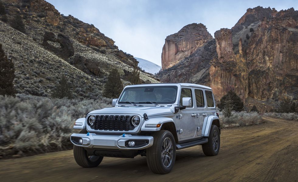 최고의 신차 바디온 프레임 SUV - 2024 지프 랭글러