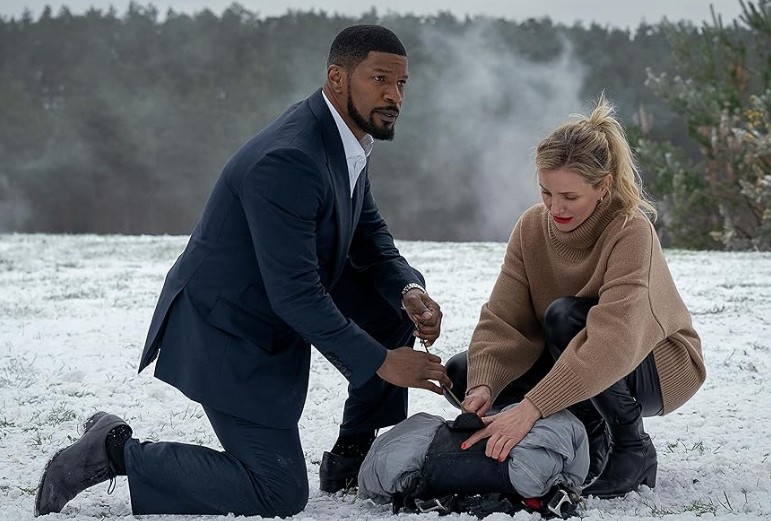 백 인 액션 결말 후기 리뷰(호평과 혹평) 넷플릭스 액션 코미디 영화다시보기추천