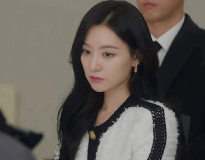 눈물의여왕 15화 패션