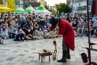 거리 공연 버스킹 매력과 전국 명소 추천 예술의 길거리 무대_13