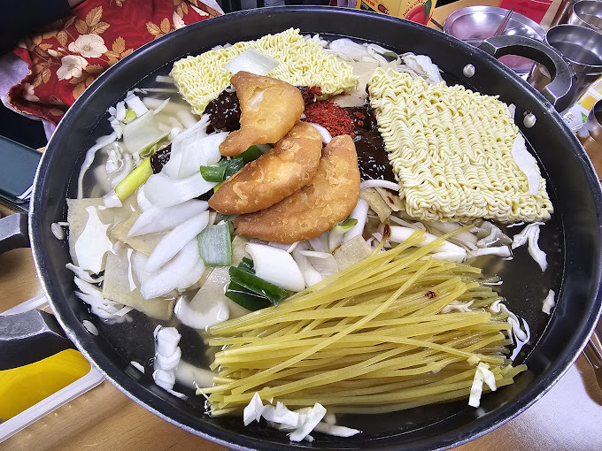 신당동 전설의 떡볶기 '마복림할머니떡볶기'