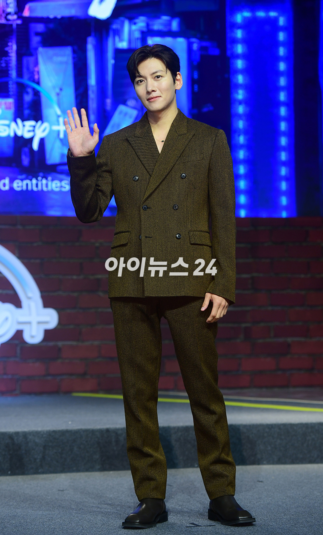 배우 지창욱이 26일 오전 서울 강남구 조선팰리스 강남에서 진행된 디즈니+ 오리지널 시리즈 '최악의 악' 제작발표회에 참석하고 있다. [사진=정소희 기자]