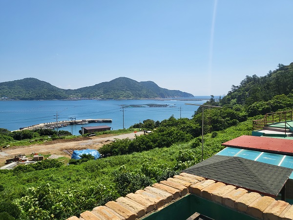 거문도 솔지오 펜션 2층에서 바라본 바다 뷰