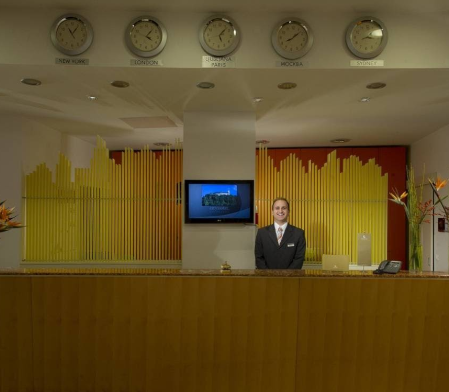 시티호텔 류블랴나 리셉션