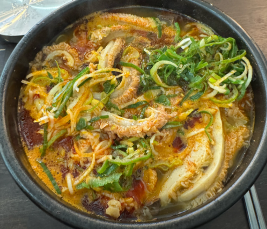 생생정보 빨간소고기국밥 해장국밥 양선지국밥 곰탕 무쇠수육 기다려야제맛 경기도 수원 샌프란시스코국밥