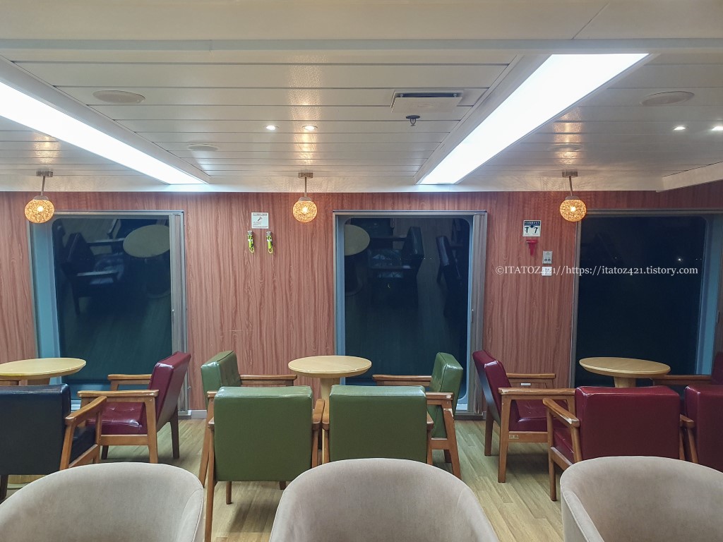 울릉 크루즈 8층 전망 카페