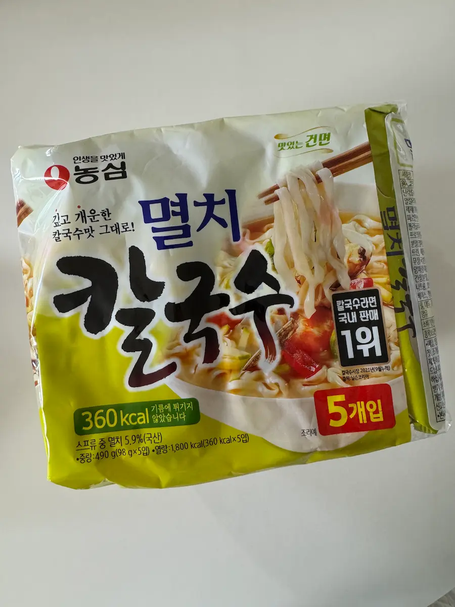 농심 멸치칼국수 라면