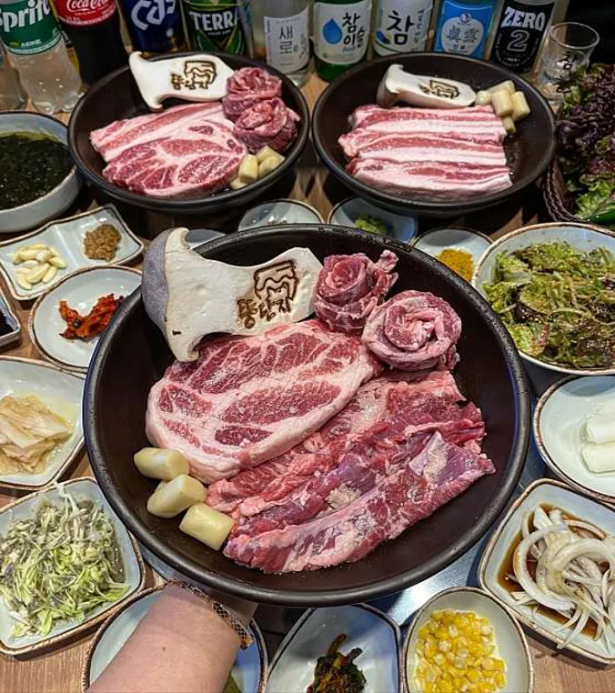 뚱단지 돼지정육식당 본점