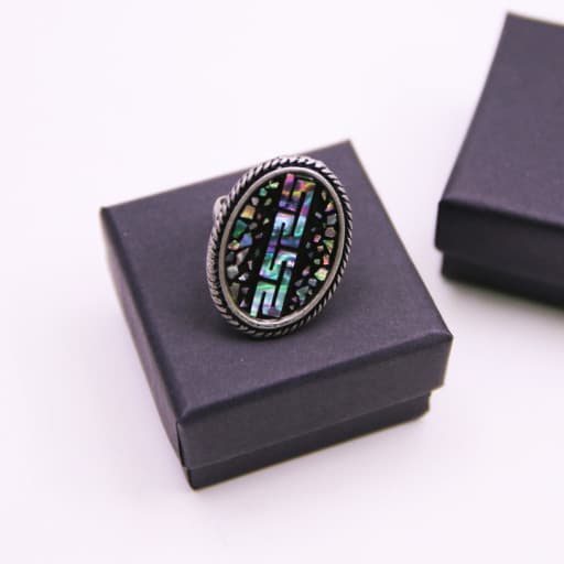 전통 칠보공예로 나만의 팔찌 만들기 – 반짝이는 컬러의 미학