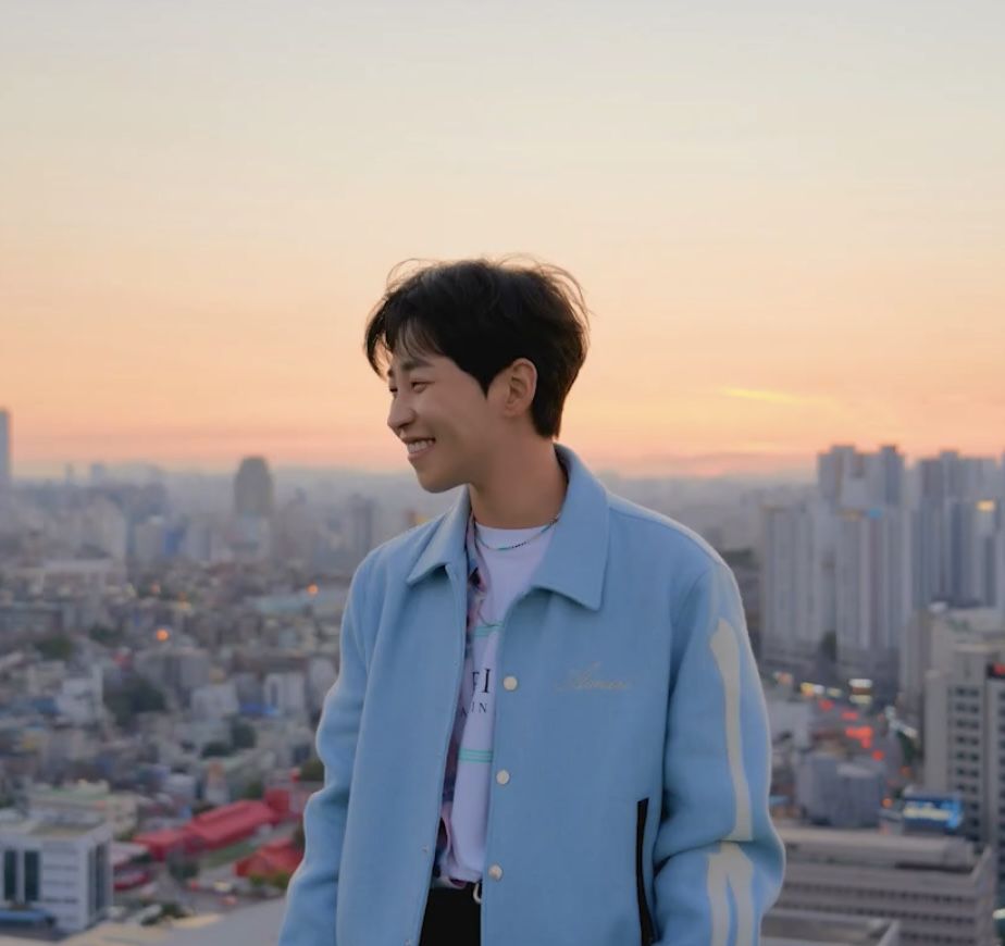 딘딘 키 나이 학력 국적 고등학교 영어실력 프로필 +엄마 조현영 가족관계 워크맨