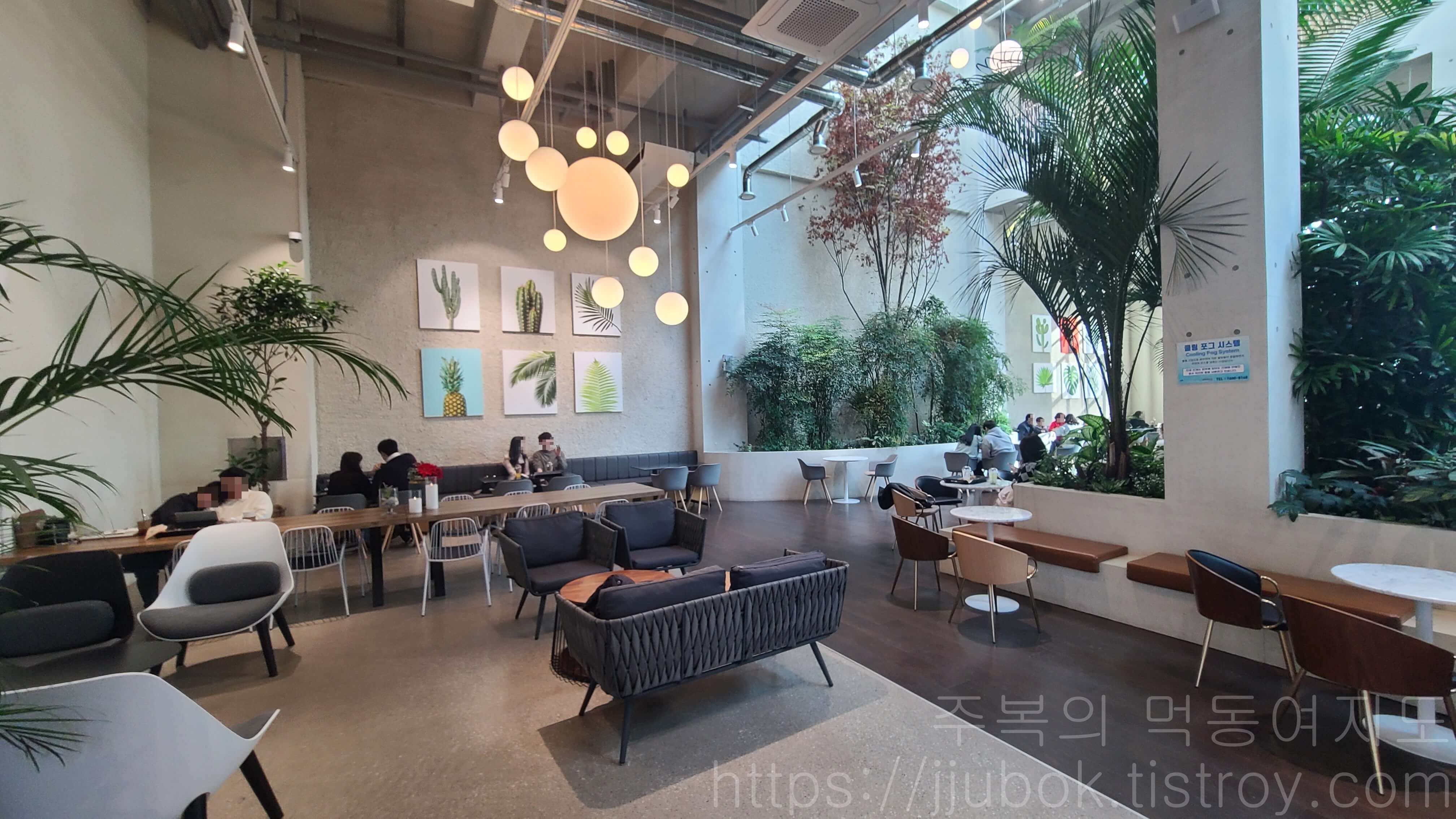 앤드-테라스-AND-TERRACE-파주점-1층-2