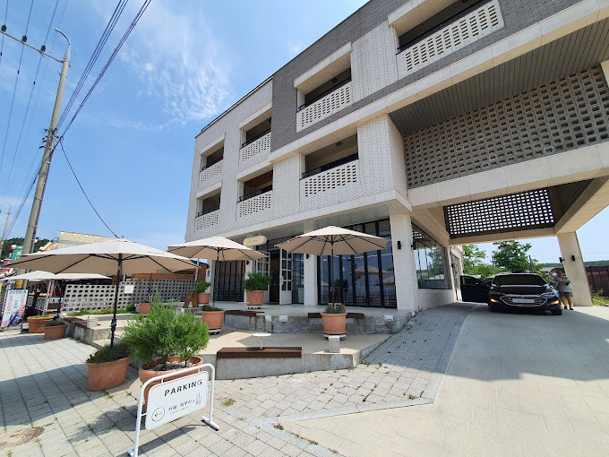 제부도 바다앞 '카페제부리 &amp; 브릭스테이'