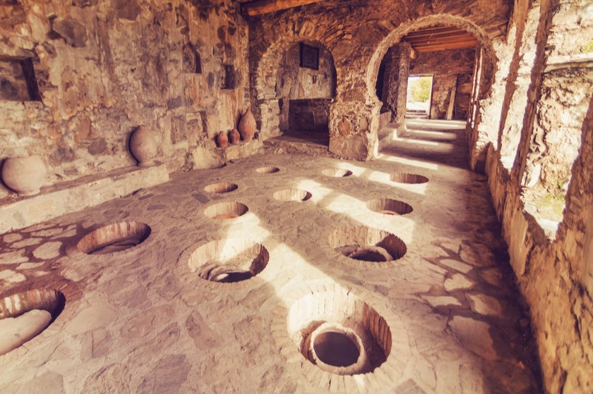 유네스코 무형문화유산 고대 조지아의 전통 크베브리 와인 양조법