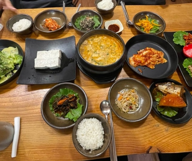 백반기행-금산-청국장-정식-돌솥밥-황토집사람들-오상욱