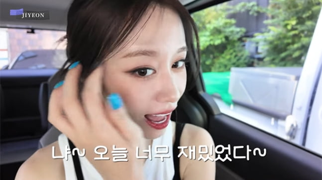 티아라 지연 황재균