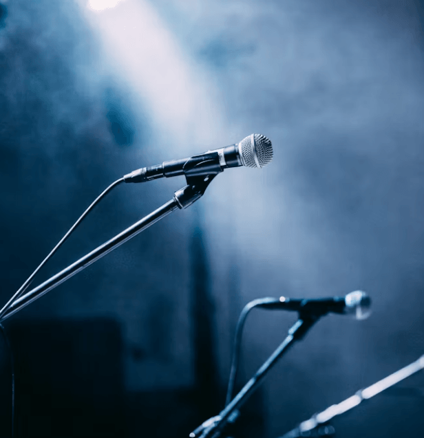 엔터주 반전 신호? 코스피 최고치 속 소외주 주목