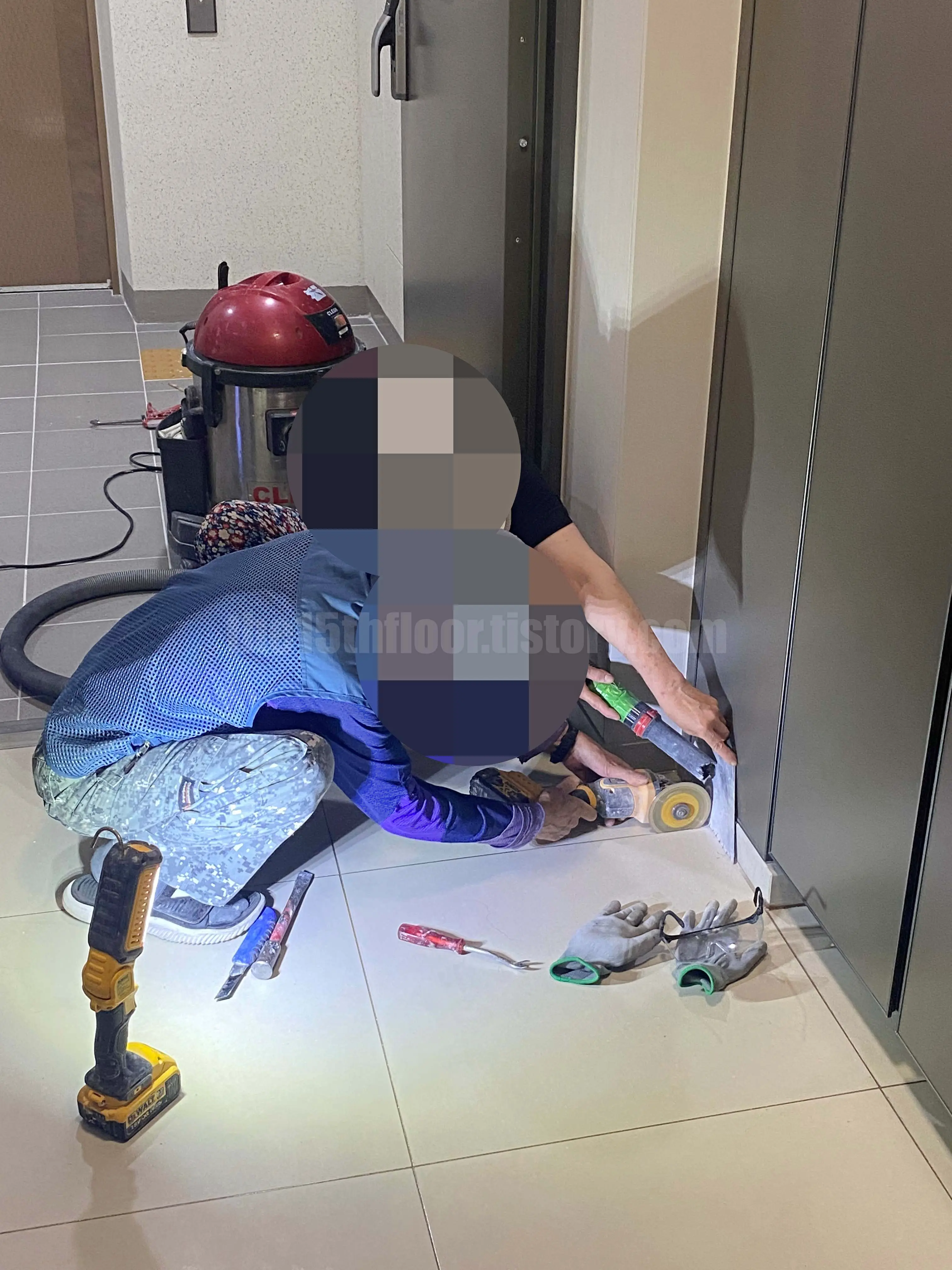  타일 부분 교체 방법 1.