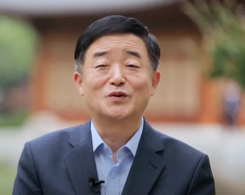 국회의원 인터뷰 사진11.webp