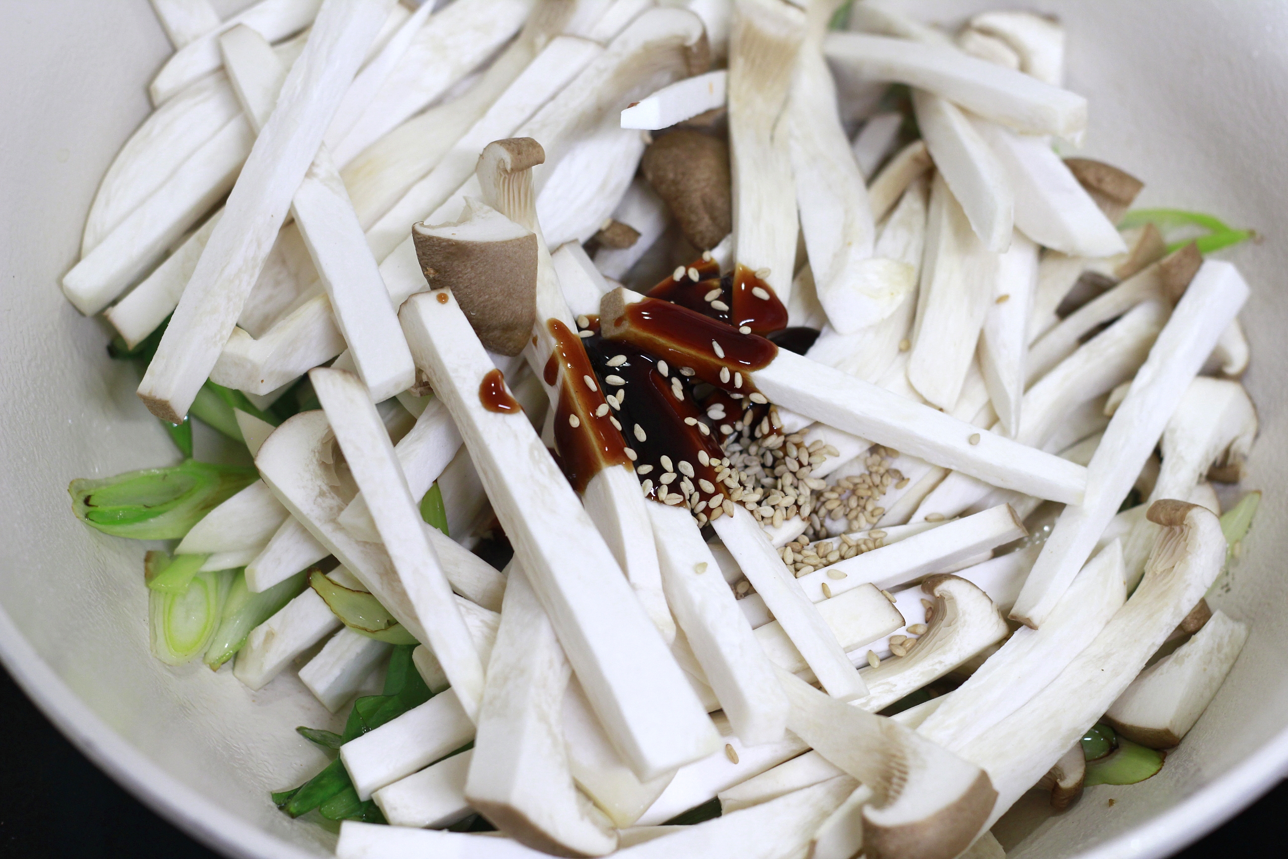 굴소스새송이버섯볶음