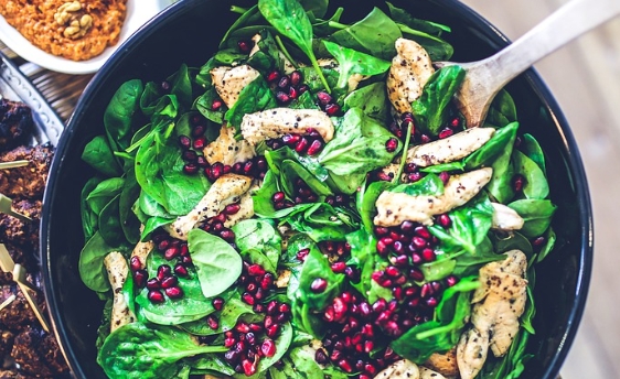 당뇨에 좋은 음식인 시금치 사진입니다.