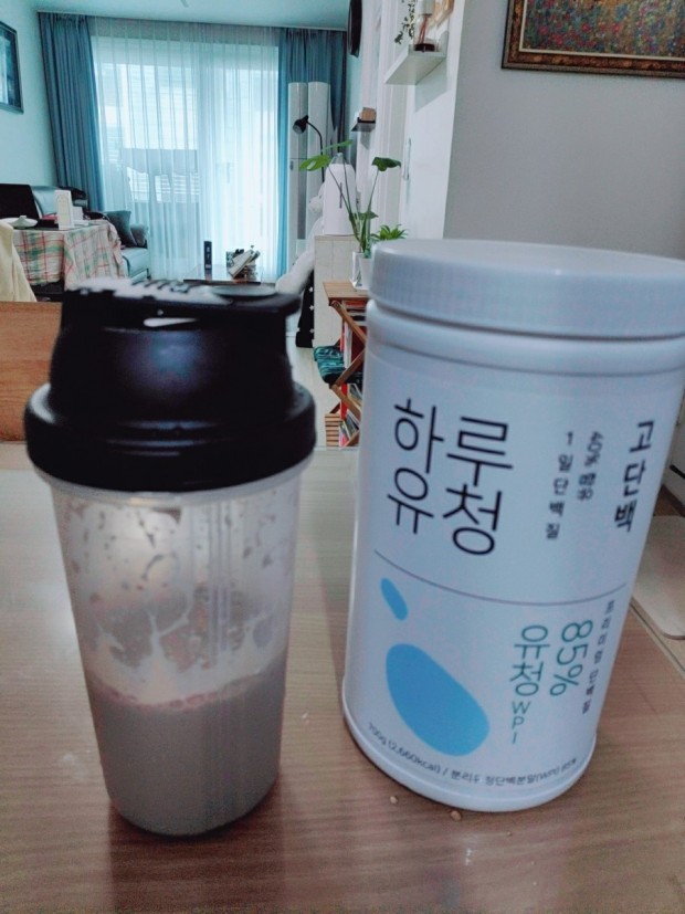 유청 단백질 효능 5가지 및 먹는 법&amp;#44; 유청 단백질 부작용