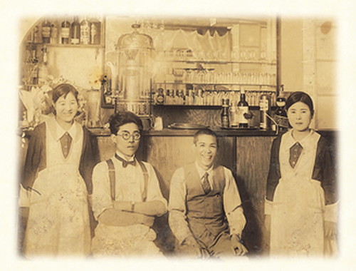 요시노도의 역사속 사진들