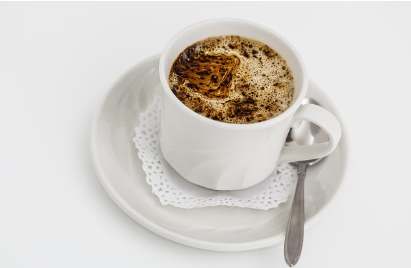 커피잔에 커피이미지