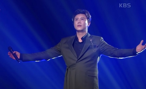 가슴 아프게 - 진해성 (원곡 남진)