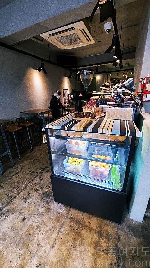 아날로그-부평점-1층