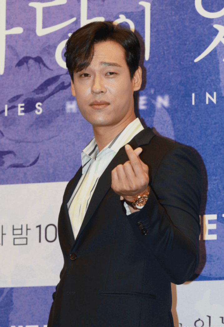 마당이-있는-집-윤범