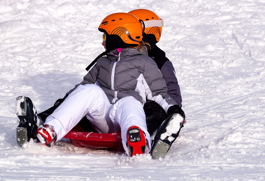 국내 겨울 가족 여행지: 스키, 썰매, 체험