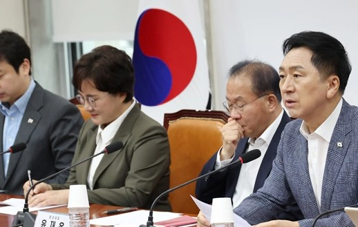 홍범도 장군 흉상 철거 논란