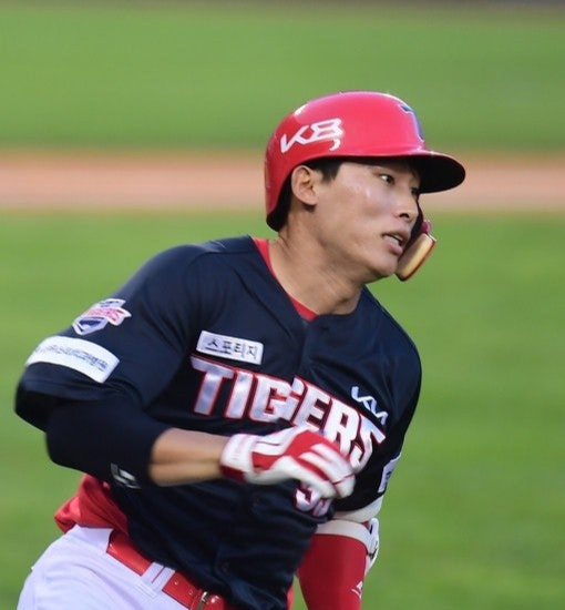 KIA 김호령 첫 억대 연봉 눈앞