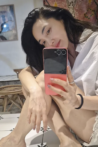 가수 바다 동안 미모 돋보이는 일상 모습