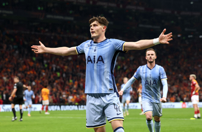 손흥민-토트넘-갈라타사라이